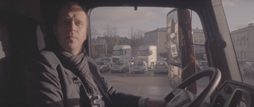 Kravas automobiļu vairumtirdzniecības un mārketinga nodaļas vadītājs Aivis Zapereckis stāsta par Domenikss