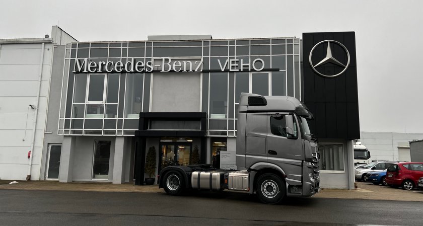 Kravas automobiļu tirdzniecības un servisa centrs