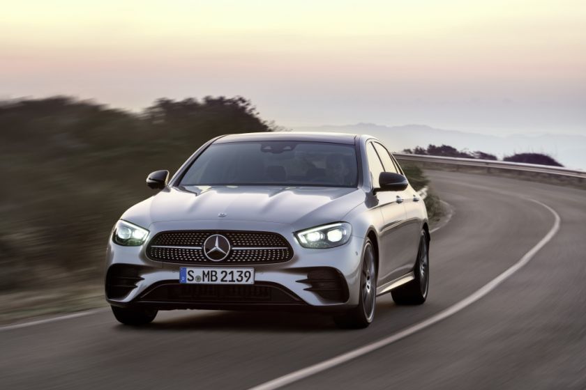 Latvijā ienāk jaunais E klases Mercedes-Benz
